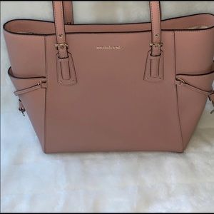 Michae Kors purse